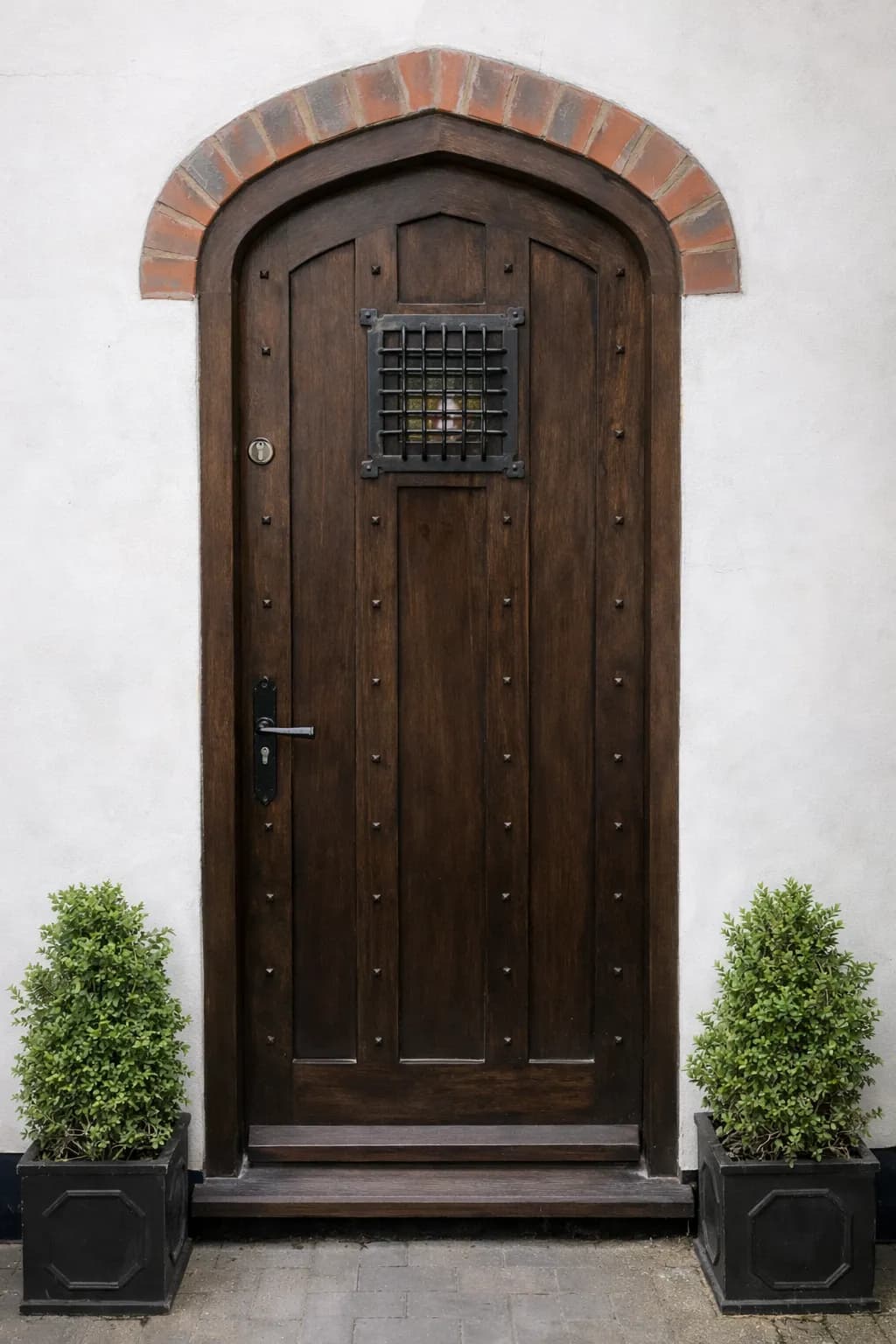 Bespoke farmhouse timber door (1)