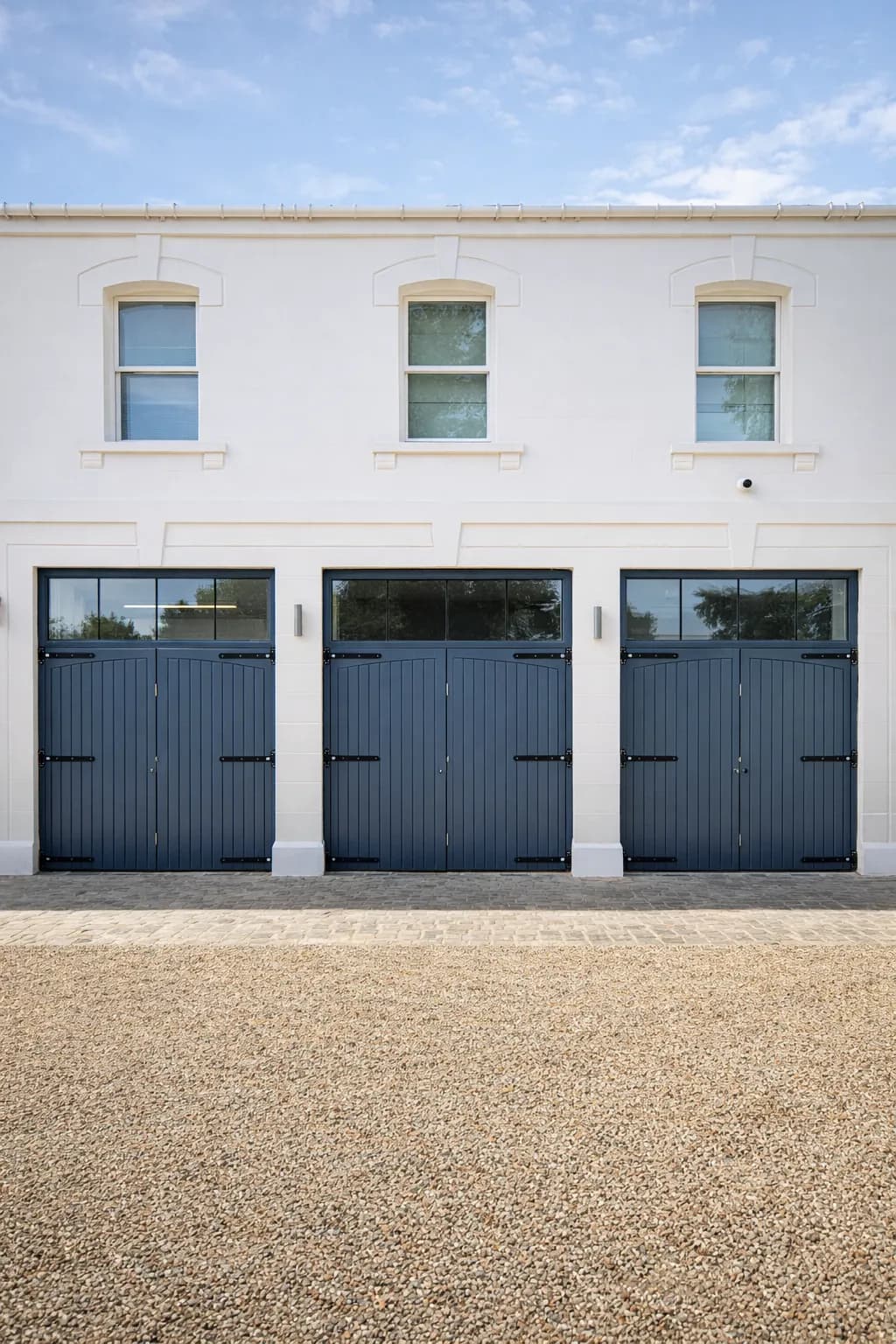 Architectural timber garage door (1)