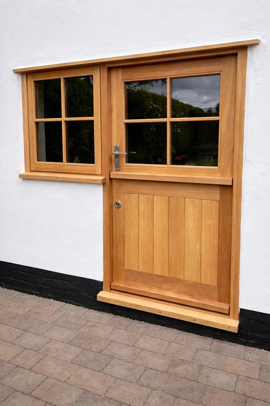 Bespoke timber stable door (2)